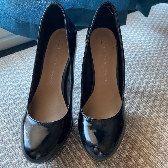 Black platform heels 3” - Picture 2 of 4